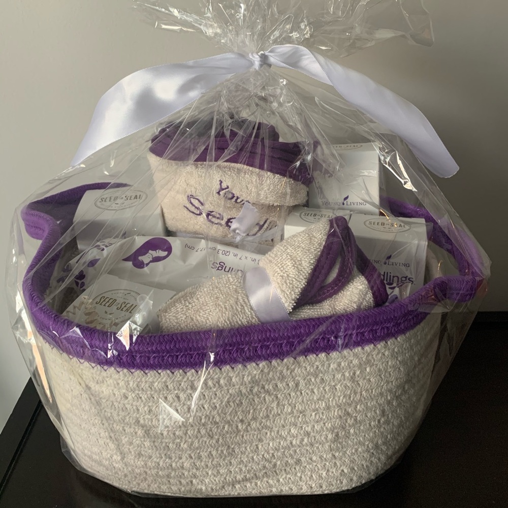 Young Living Seedlings Gift Bundle